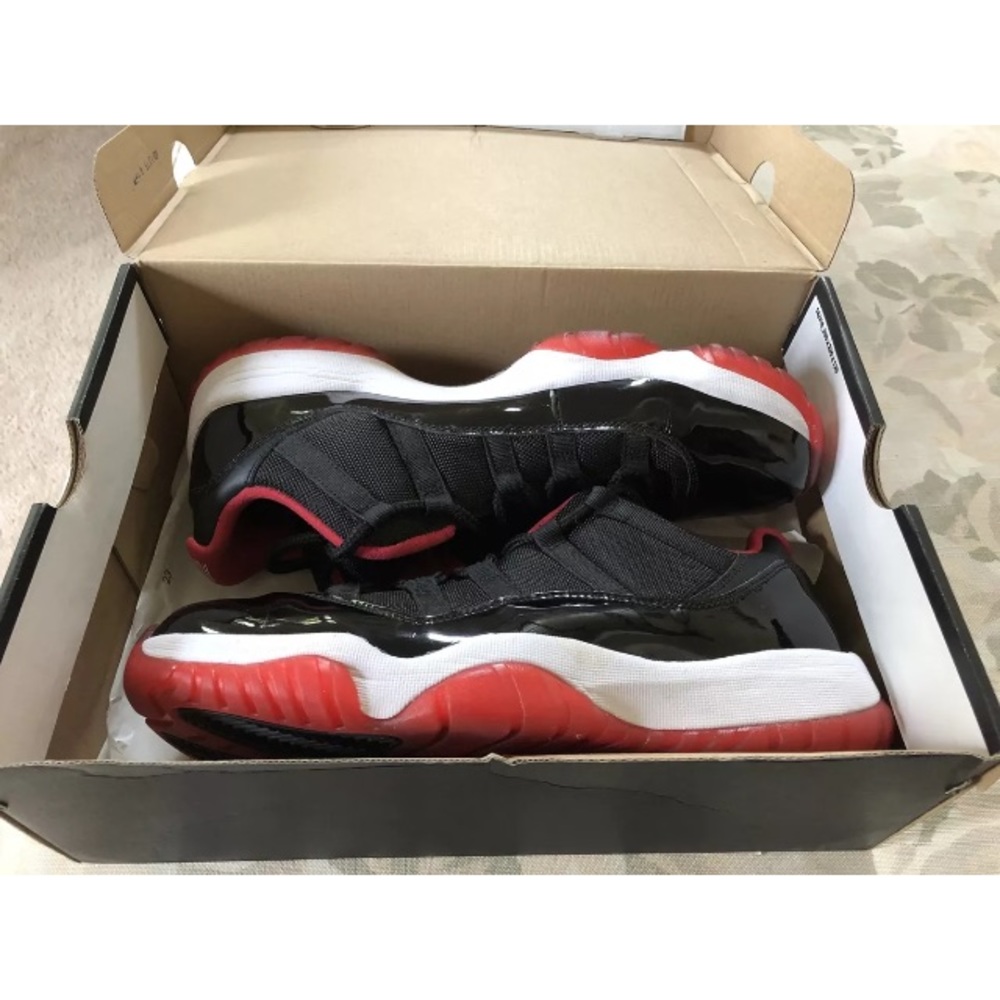Bred 11s